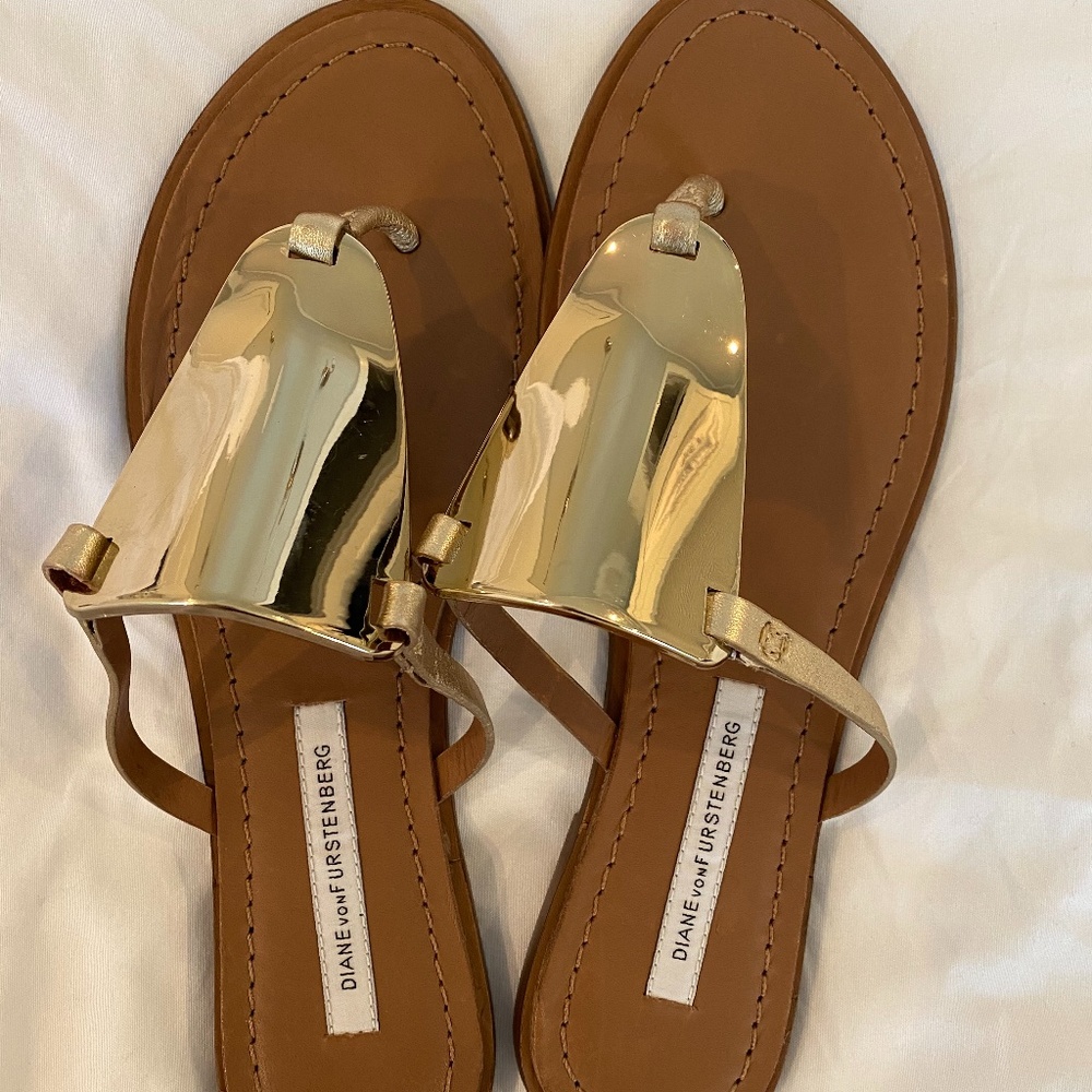 Diane Von Furstenberg DVF Flat Sandals